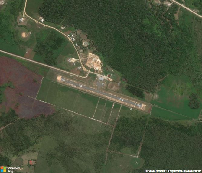 Взлётно-посадочная полоса Bario Airport