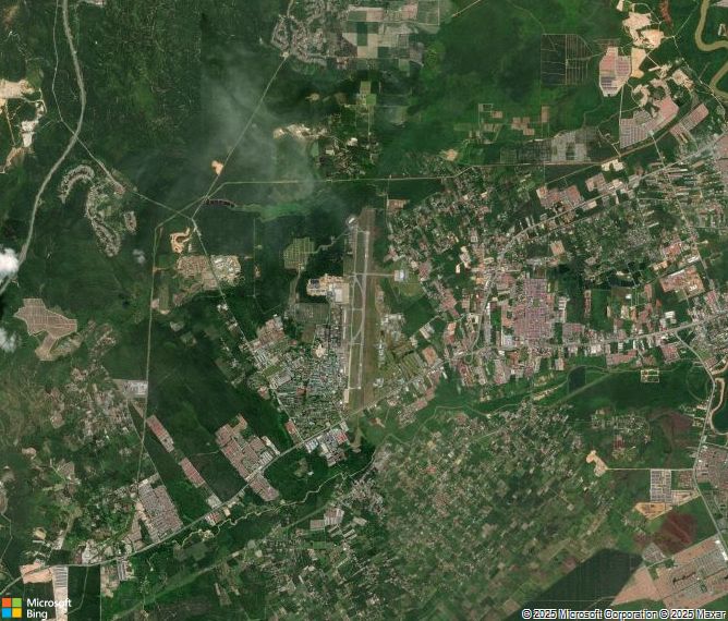 Взлётно-посадочная полоса Kuantan Sultan Haji Ahmad Shah Airport