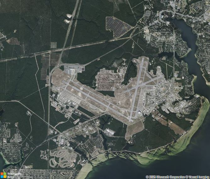 Взлётно-посадочная полоса Destin Fort Walton Beach International Airport