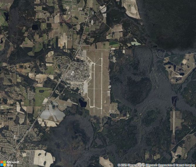 Взлётно-посадочная полоса Moody AFB