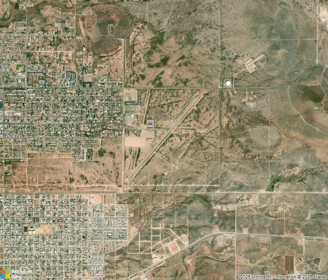 Взлётно-посадочная полоса Douglas Municipal Airport