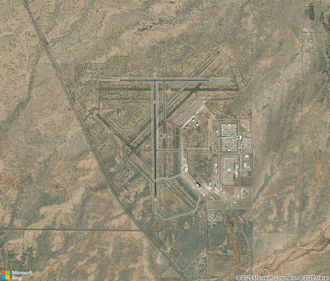 Взлётно-посадочная полоса Bisbee Douglas International