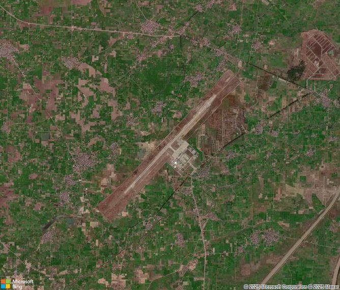 Взлётно-посадочная полоса Sialkot International Airport