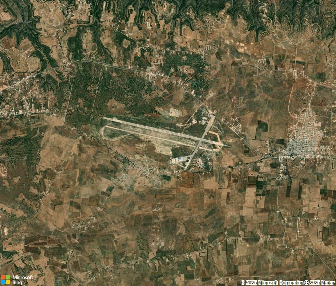 Взлётно-посадочная полоса Beida Al Abraq International Airport