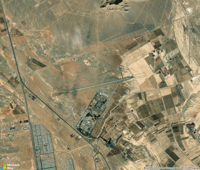 Взлётно-посадочная полоса Hesa Airport