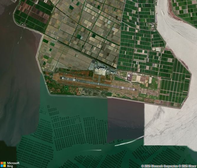 Взлётно-посадочная полоса Saga Airport