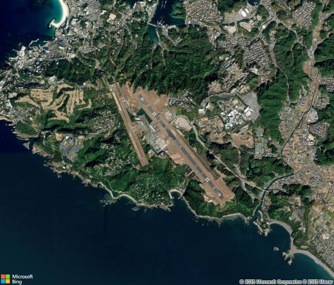 Взлётно-посадочная полоса Nanki Shirahama Airport