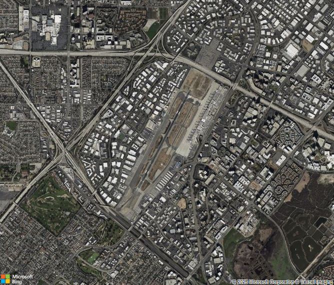 Взлётно-посадочная полоса Santa Ana John Wayne Airport