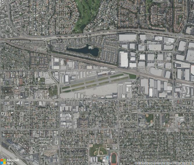 Взлётно-посадочная полоса Fullerton Municipal Airport
