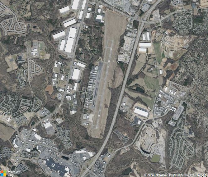 Взлётно-посадочная полоса Concord Regional Airport