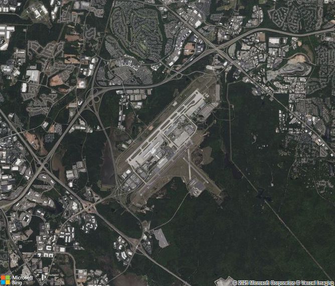 Взлётно-посадочная полоса Raleigh-Durham International Airport