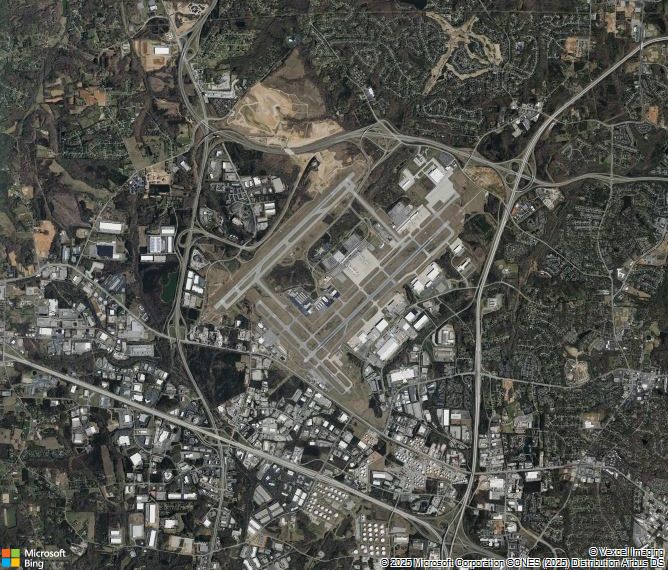 Взлётно-посадочная полоса Greensboro Piedmont Triad International Airport
