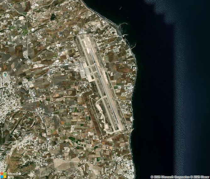 Взлётно-посадочная полоса Santorini Thira National Airport