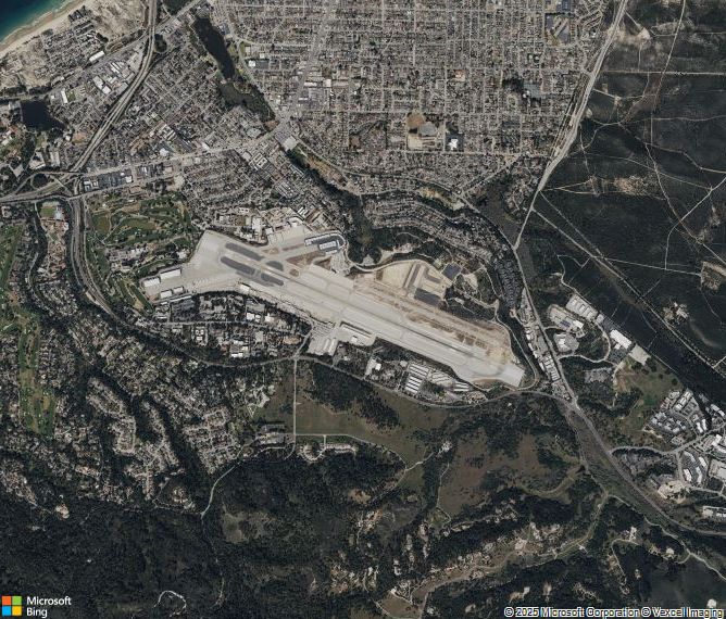 Взлётно-посадочная полоса Monterey Regional Airport