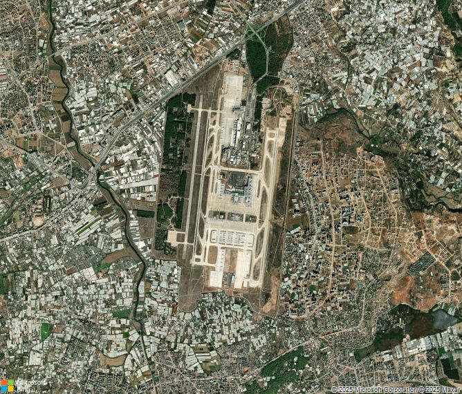 Взлётно-посадочная полоса Antalya Airport