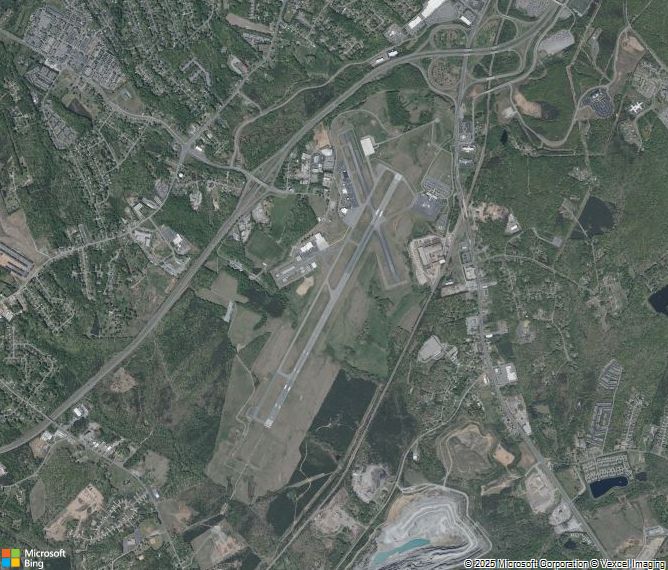 Взлётно-посадочная полоса Lynchburg Regional Airport