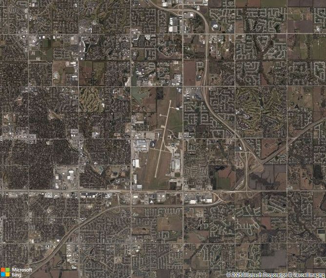 Взлётно-посадочная полоса Wichita Beech Factory Airport