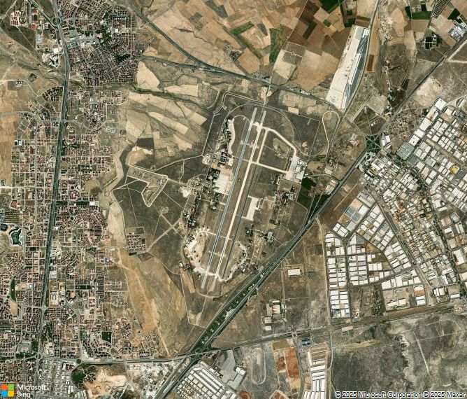 Взлётно-посадочная полоса Konya Airport