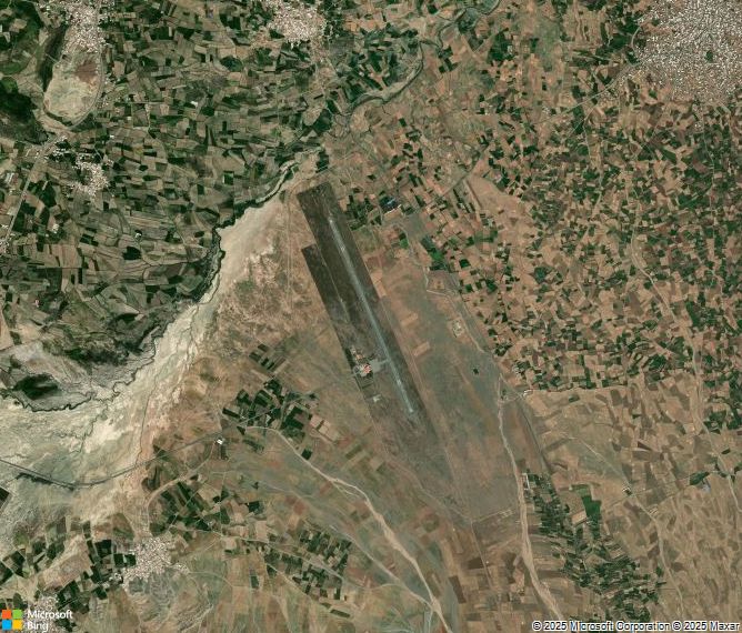 Взлётно-посадочная полоса Khoy Airport