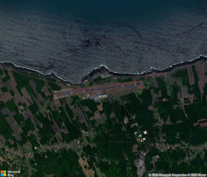 Взлётно-посадочная полоса Pico Airport