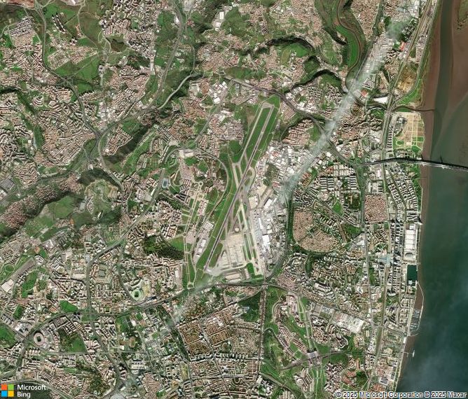 Взлётно-посадочная полоса Lisbon Humberto Delgado Airport