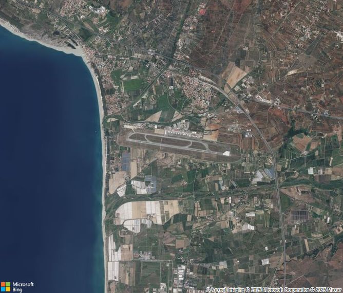 Взлётно-посадочная полоса Lamezia Terme Airport