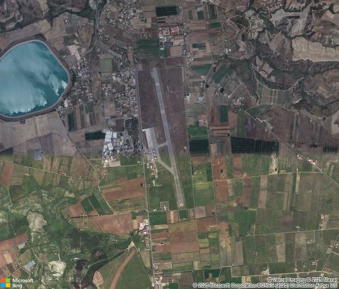 Взлётно-посадочная полоса Crotone Airport