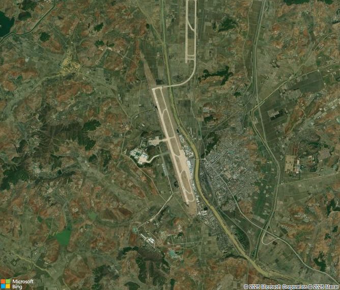 Взлётно-посадочная полоса Pyongyang Sunan International Airport
