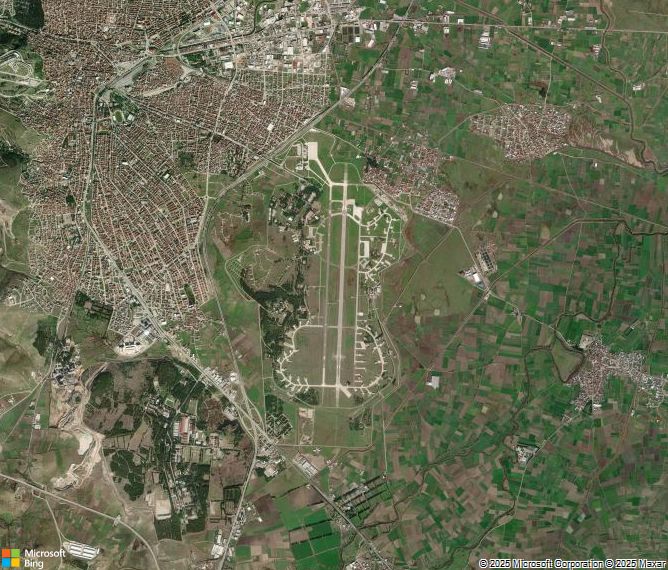 Взлётно-посадочная полоса Balikesir Airport