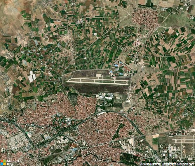 Взлётно-посадочная полоса Eskisehir Airport