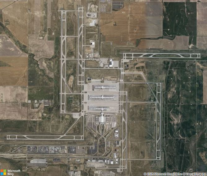 Взлётно-посадочная полоса Denver International Airport