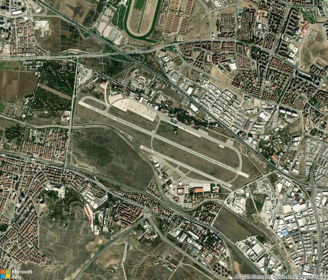 Взлётно-посадочная полоса Etimesgut