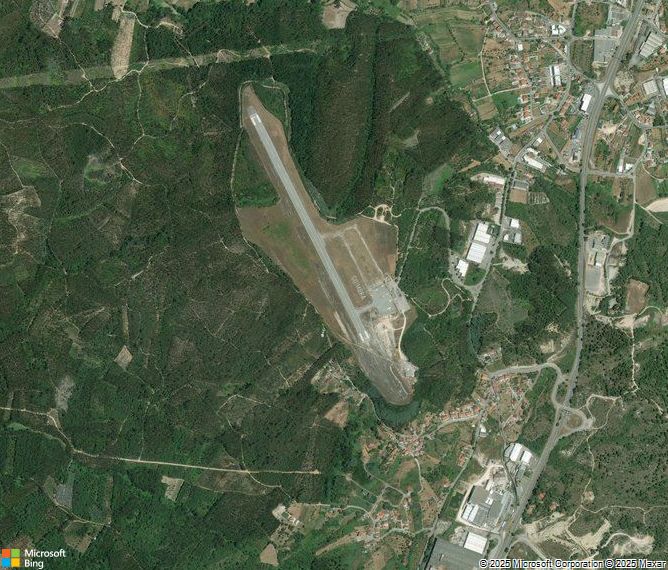 Взлётно-посадочная полоса Coimbra Airport
