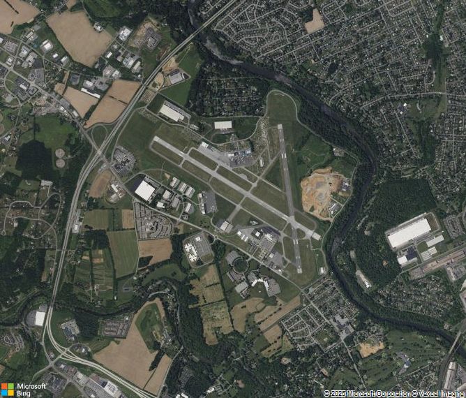 Взлётно-посадочная полоса Reading Regional Airport