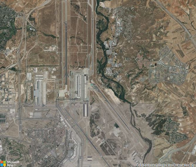 Взлётно-посадочная полоса Madrid Barajas Airport