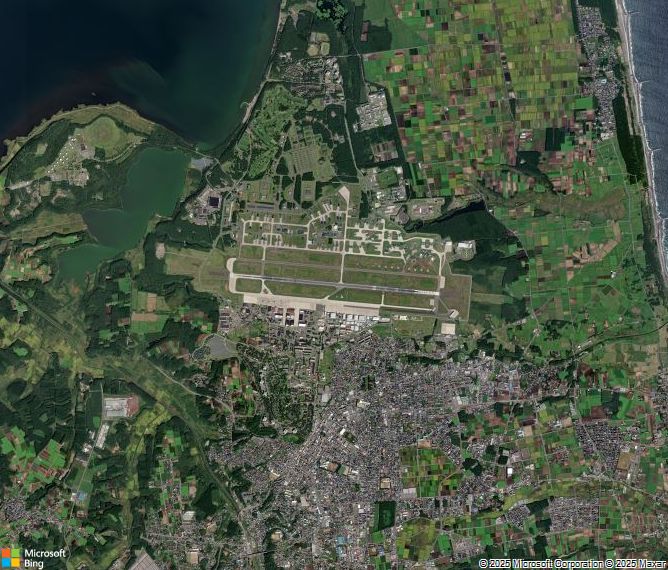 Взлётно-посадочная полоса Misawa Airport