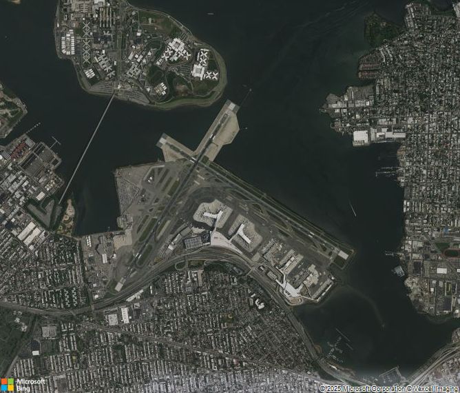 Взлётно-посадочная полоса New York LaGuardia Airport