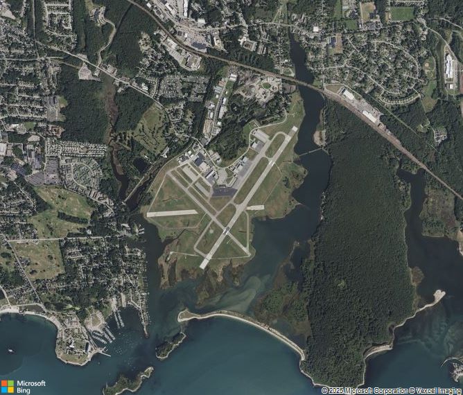 Взлётно-посадочная полоса New London Groton Airport