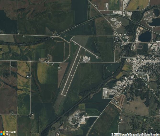 Взлётно-посадочная полоса Atlantic Municipal Airport