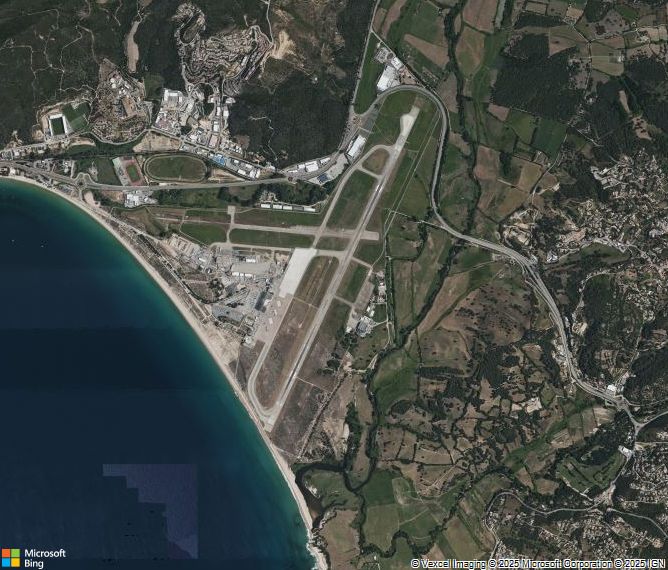 Взлётно-посадочная полоса Ajaccio Napoleon Bonaparte Airport