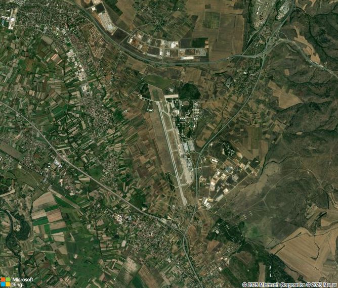 Взлётно-посадочная полоса Skopje International Airport