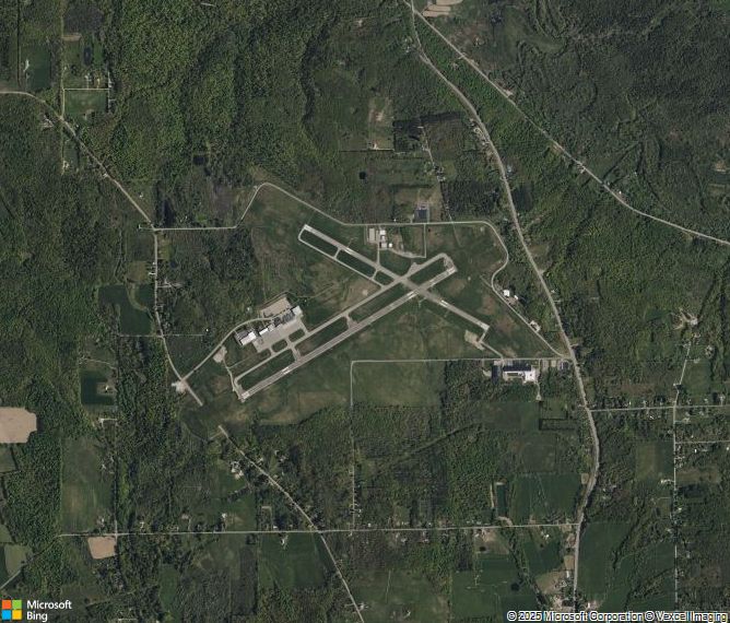 Взлётно-посадочная полоса Jamestown Chautauqua County Airport