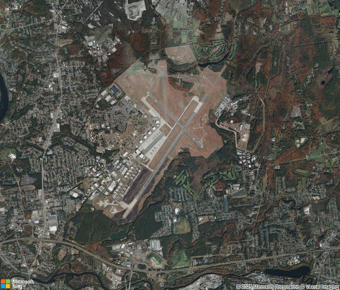 Взлётно-посадочная полоса Springfield Westover Metropolitan Airport