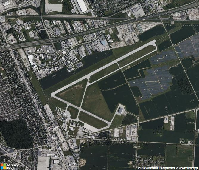 Взлётно-посадочная полоса Windsor International Airport