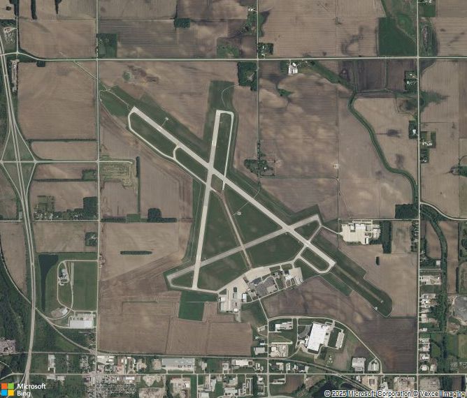 Взлётно-посадочная полоса Waterloo Regional Airport