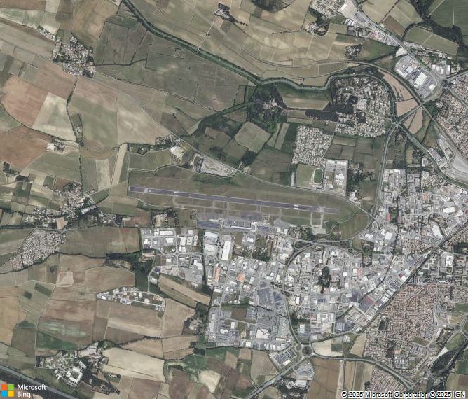 Взлётно-посадочная полоса Carcassonne Airport