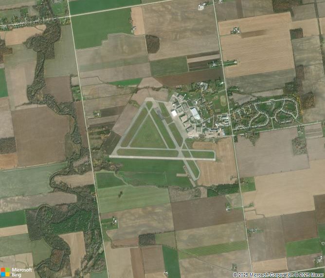 Взлётно-посадочная полоса James T. Field Memorial Aerodrome