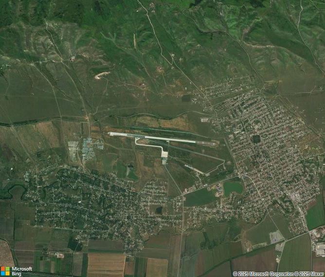 Взлётно-посадочная полоса Magas Airport