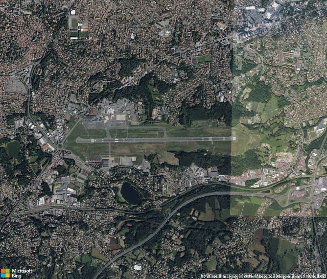 Взлётно-посадочная полоса Biarritz Pays Basque Airport