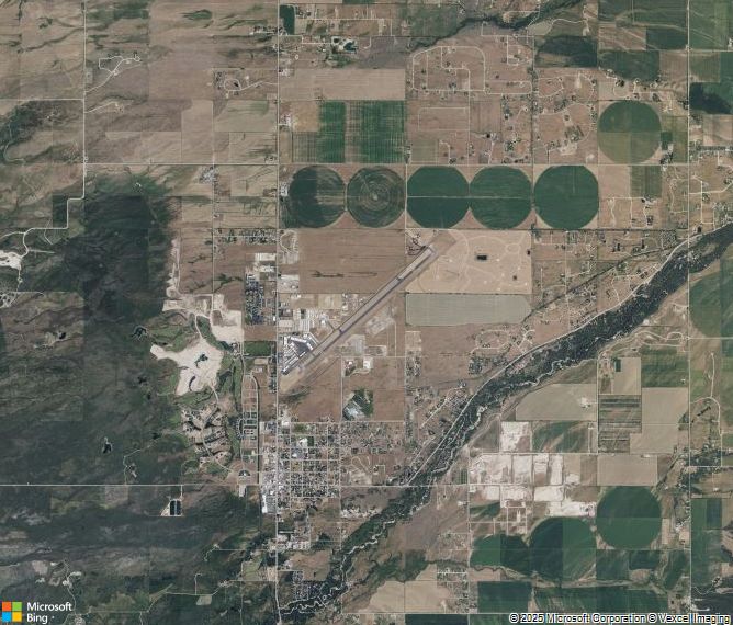 Взлётно-посадочная полоса Driggs Reed Memorial Airport
